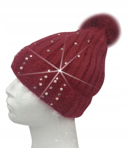 Czapka ocieplana damska zimowa z pomponem ciepła