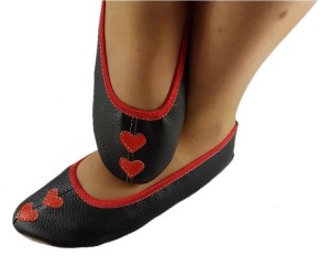 Baletki czarne z sercami