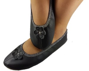 Baletki WYPRZEDAŻ czarne z kwiatkami 