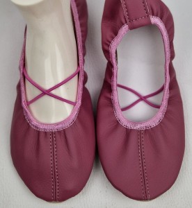 Baletki WYPRZEDAŻ różowe z gumkami na krzyż