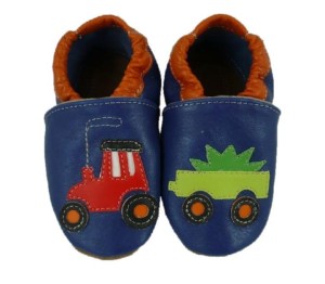 Kapcie Dreptulki skóra licowa niebieski aplikacja traktor r. 20-34